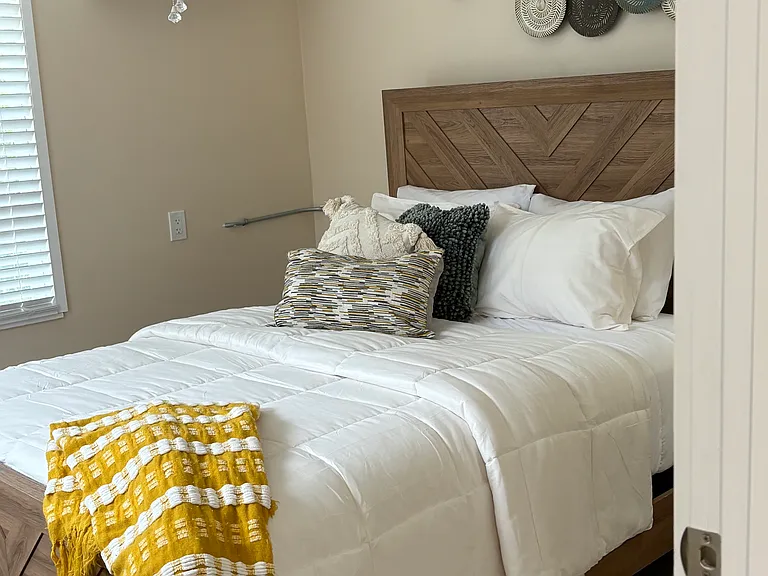 103 Palm Blvd — Photo 6