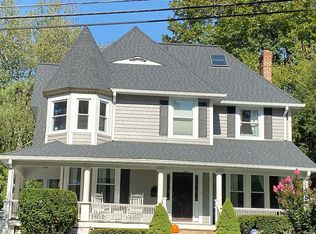 55 Hillside Ave, Tenafly, NJ 07670