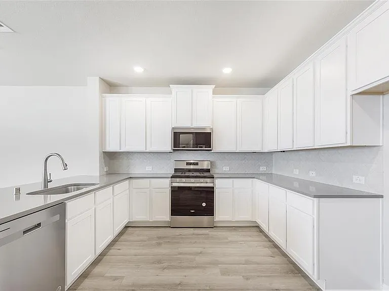 8034 Scanlan Trce — Photo 4