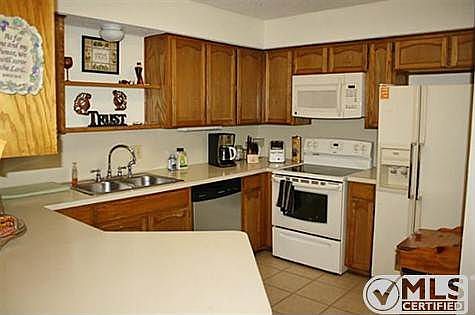 3rd image of 6806 Running Creek Dr