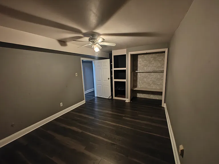 2534 Ivanhoe Dr — Photo 30