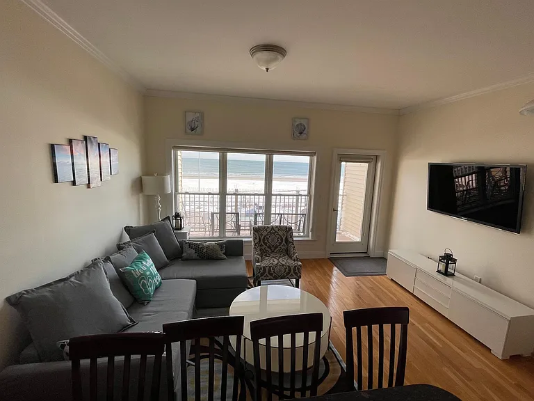 83 Ocean Blvd #307 — Photo 7