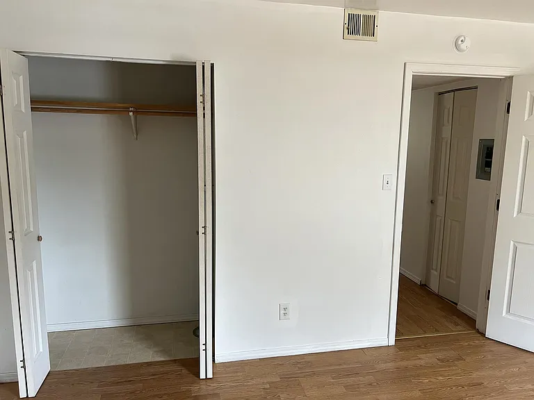 401 N Bottom St — Photo 10
