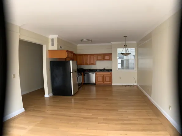 3320 16th St #3, San Francisco, CA 94114