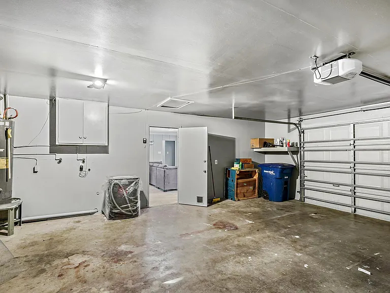 1642 W Manor Dr — Photo 16