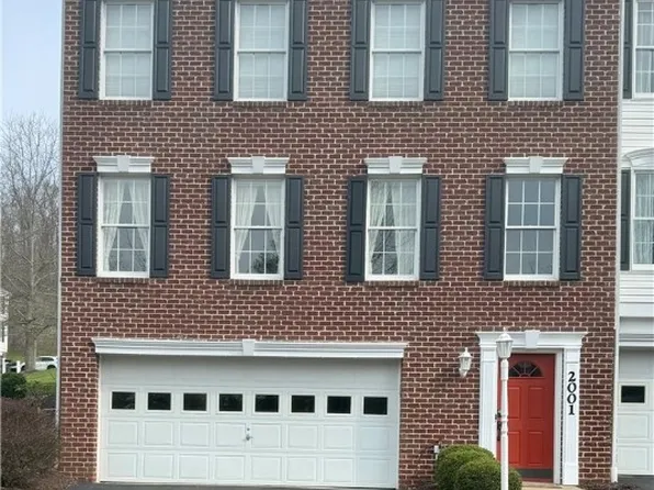 2001 Trillium Ct, Canonsburg, PA 15317