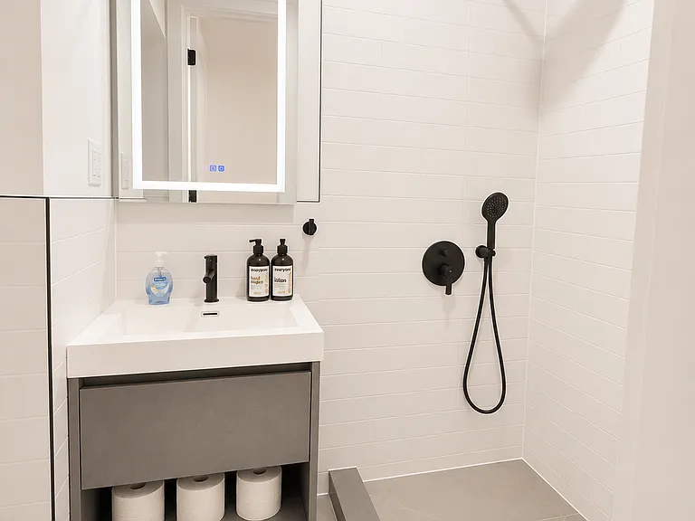 405 Himrod St #2R — Photo 8