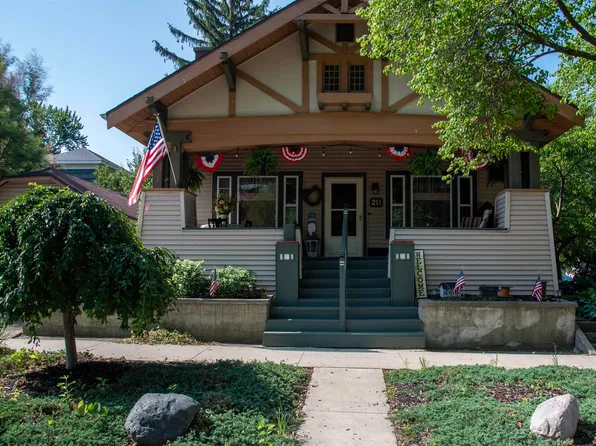 211 E Houston St, Garrett, IN 46738