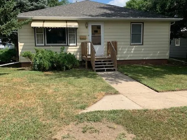 401 S Potter St, Hoven, SD 57442