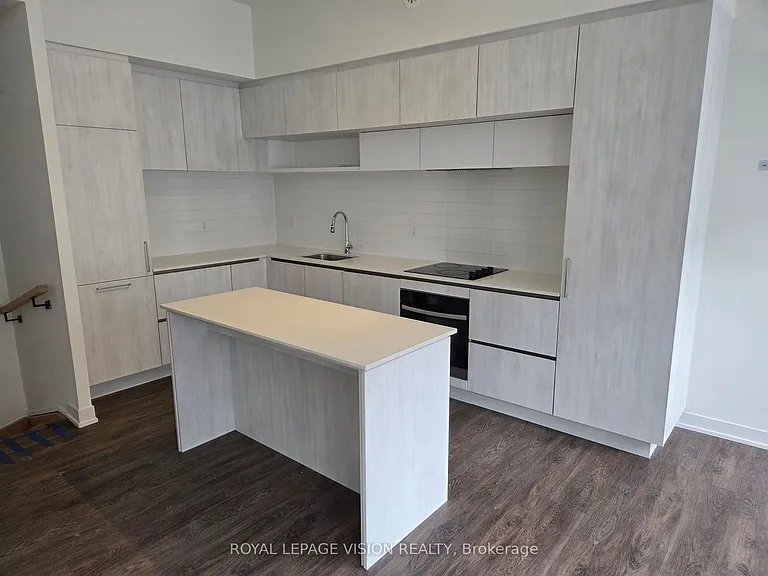 10 David Eyer Rd #Townhouse 1235 — Photo 13