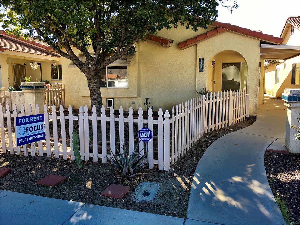 1st image of 554 Reposo St