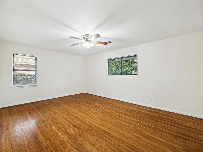 8907 Autauga St — Photo 15