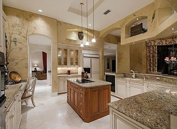 4th image of 26128 Fawnwood Ct