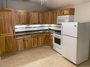103 W 2nd St APT 1, Chaska, MN 55318