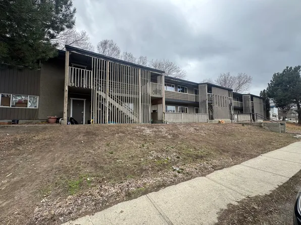 2290 Blair St, Merritt, BC V1K 1R6