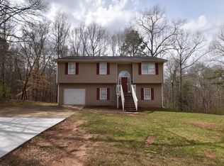 150 Mallard Dr, Newnan, GA 30263