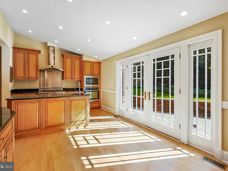 4900 Indian Ln NW — Photo 17