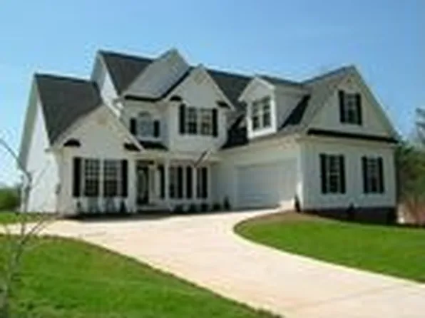 145 Sullivan Dr, Homer, GA 30547