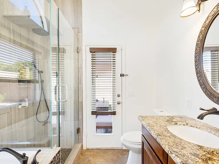 4704 E Weaver Rd — Photo 37