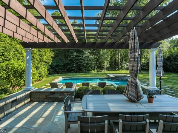 205 Douglas Rd, Bernards Twp., NJ 07931