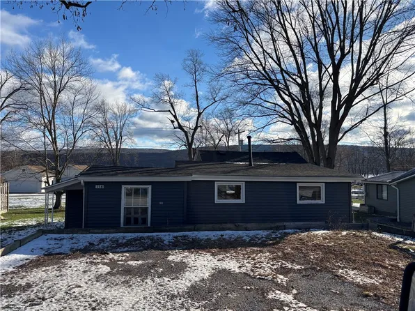 5541 Walt Dr, Honeoye, NY 14471