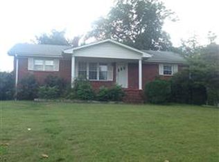 1421 Old Smithville Rd, McMinnville, TN 37110