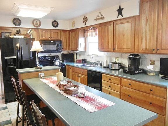 4th image of 26 Oakwood Dr