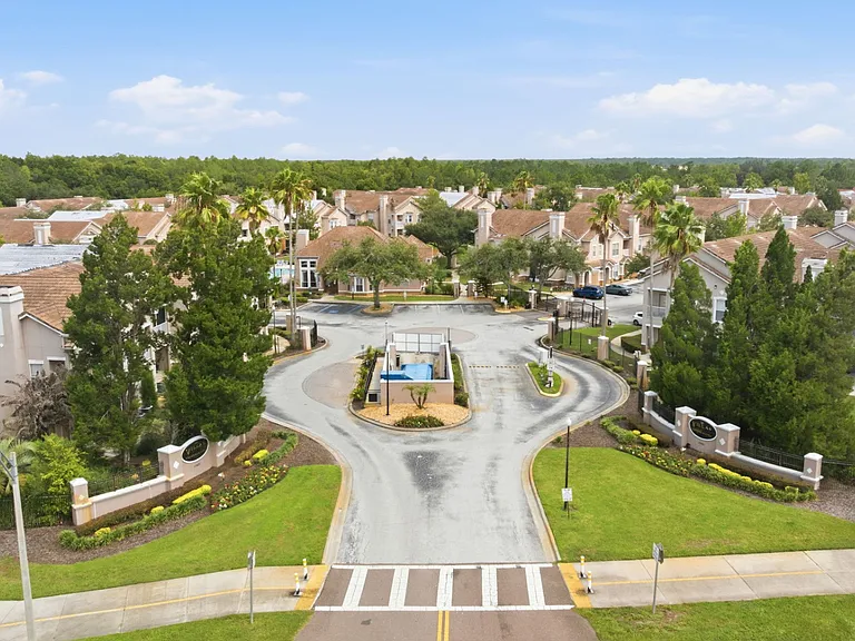 10436 Villa View Cir — Photo 40