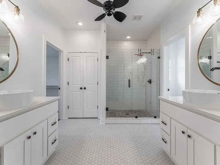 6513 W Pleasant Way — Photo 8