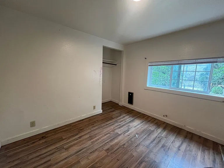 610-620 W Central Blvd — Photo 23