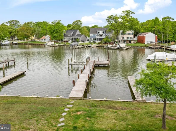 4936 Lerch Dr, Shady Side, MD 20764