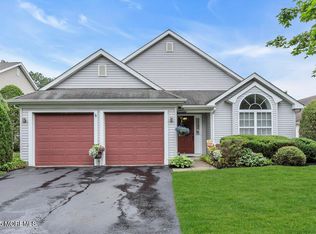 35 Rosewood Dr, Lakewood, NJ 08701