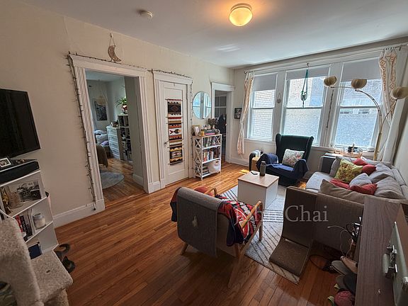 2nd image of 1626 Commonwealth Ave APT 18