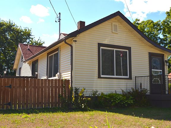 4th image of 8163 Rockwood Ave