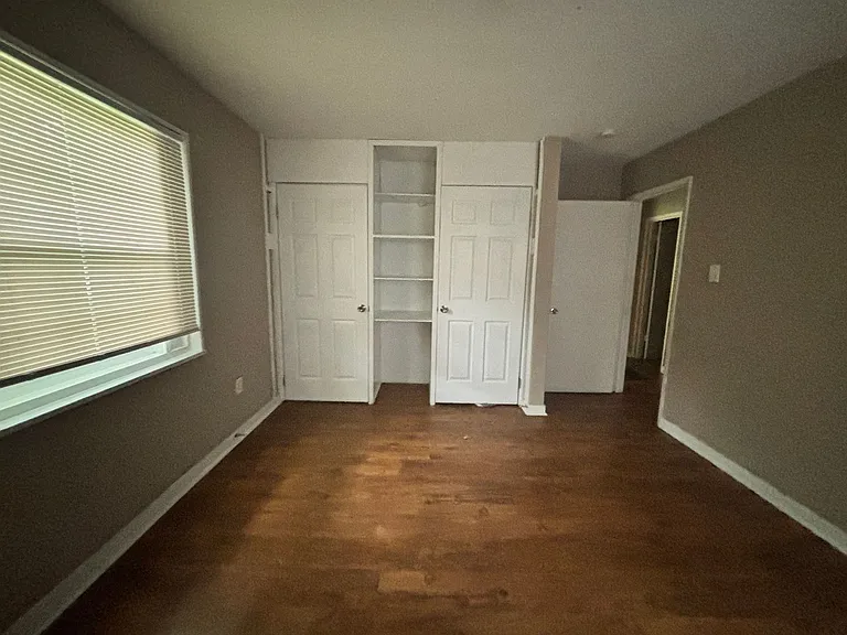3084 Oak Forest Dr — Photo 4
