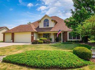 1106 Cabriolet Blvd, Auburn, IN 46706