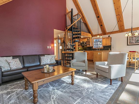 4th image of 262 Park Ln