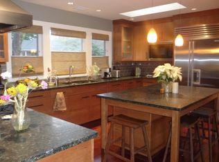 8400 SW Ridgeway Dr, Portland, OR 97225