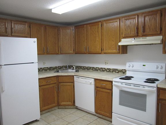 2nd image of 130 Beach St APT 110