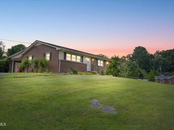 1502 Woodmont Dr, Johnson City, TN 37601