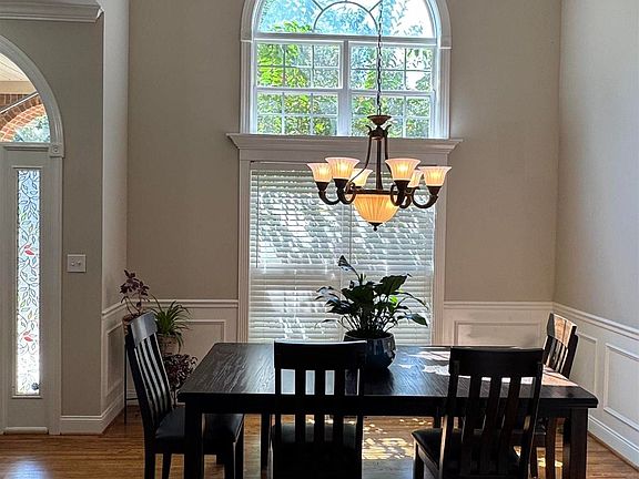 5th image of 206 Pats Way