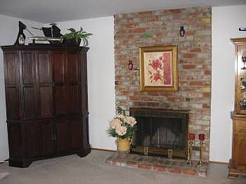 5th image of 702 Henrietta Ave
