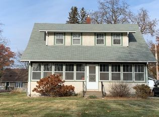 2339 15th Ave E, North Saint Paul, MN 55109