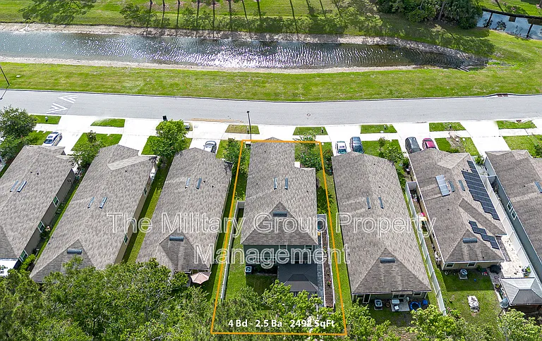 7814 Meadow Walk Ln — Photo 43