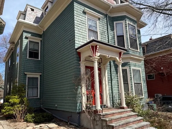 179 Chestnut St #2, Cambridge, MA 02139