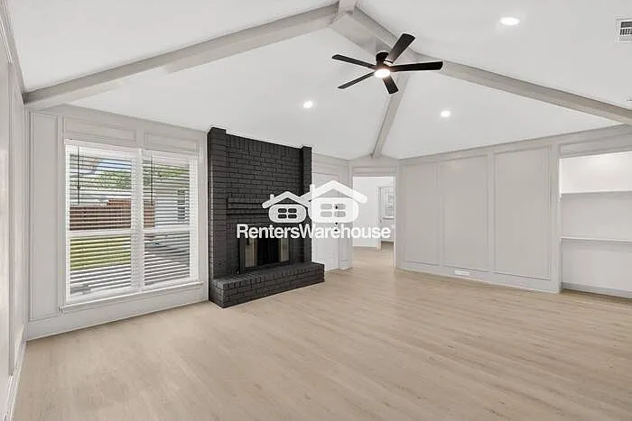 710 Worcester Ln — Photo 11