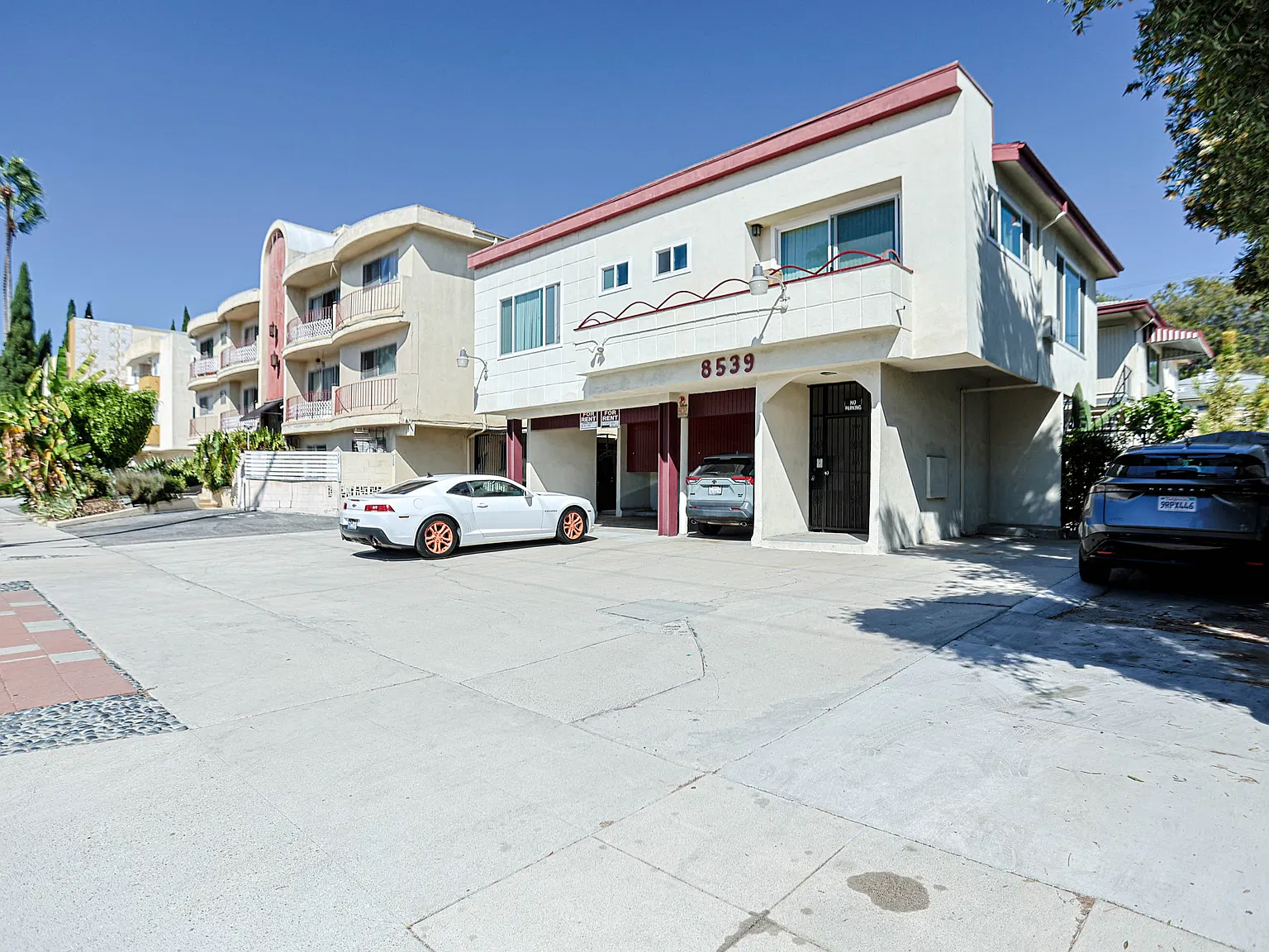 8539 Saturn St — Photo 1