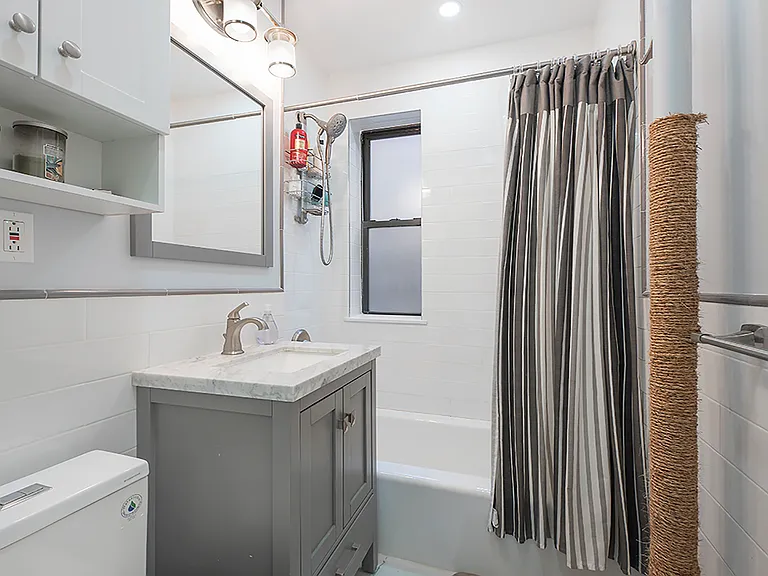 325 E 80th St #3B — Photo 9