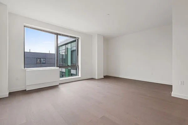 Rented by Greystar | media 1