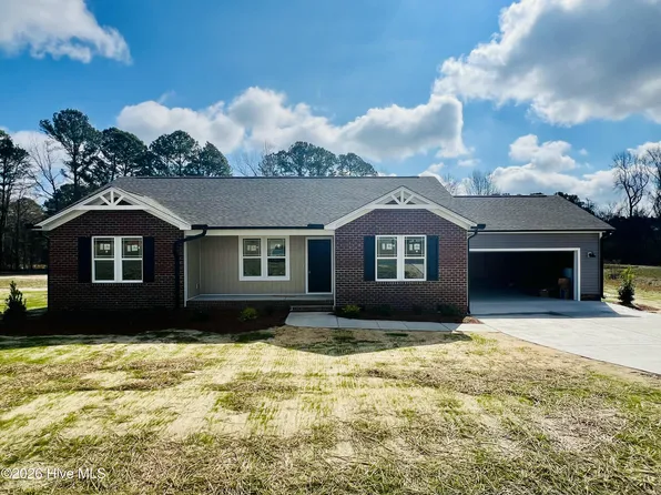 104 Grace Pond Avenue, Benson, NC 27504